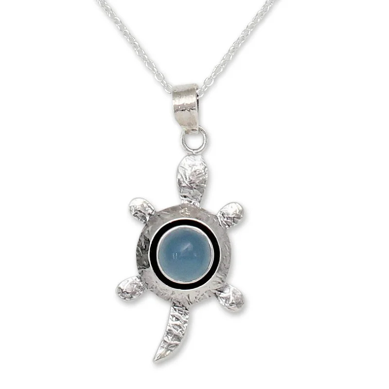 Handmade Sterling Silver 'Turtle Wisdom' Chalcedony Necklace (India)