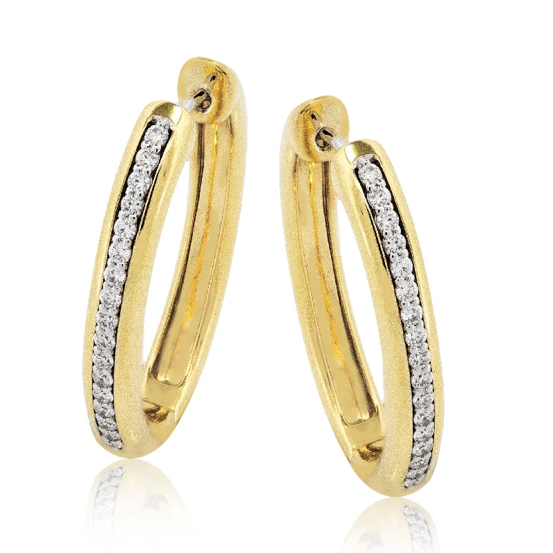 Hoop Earrings in 18k Gold with Diamonds