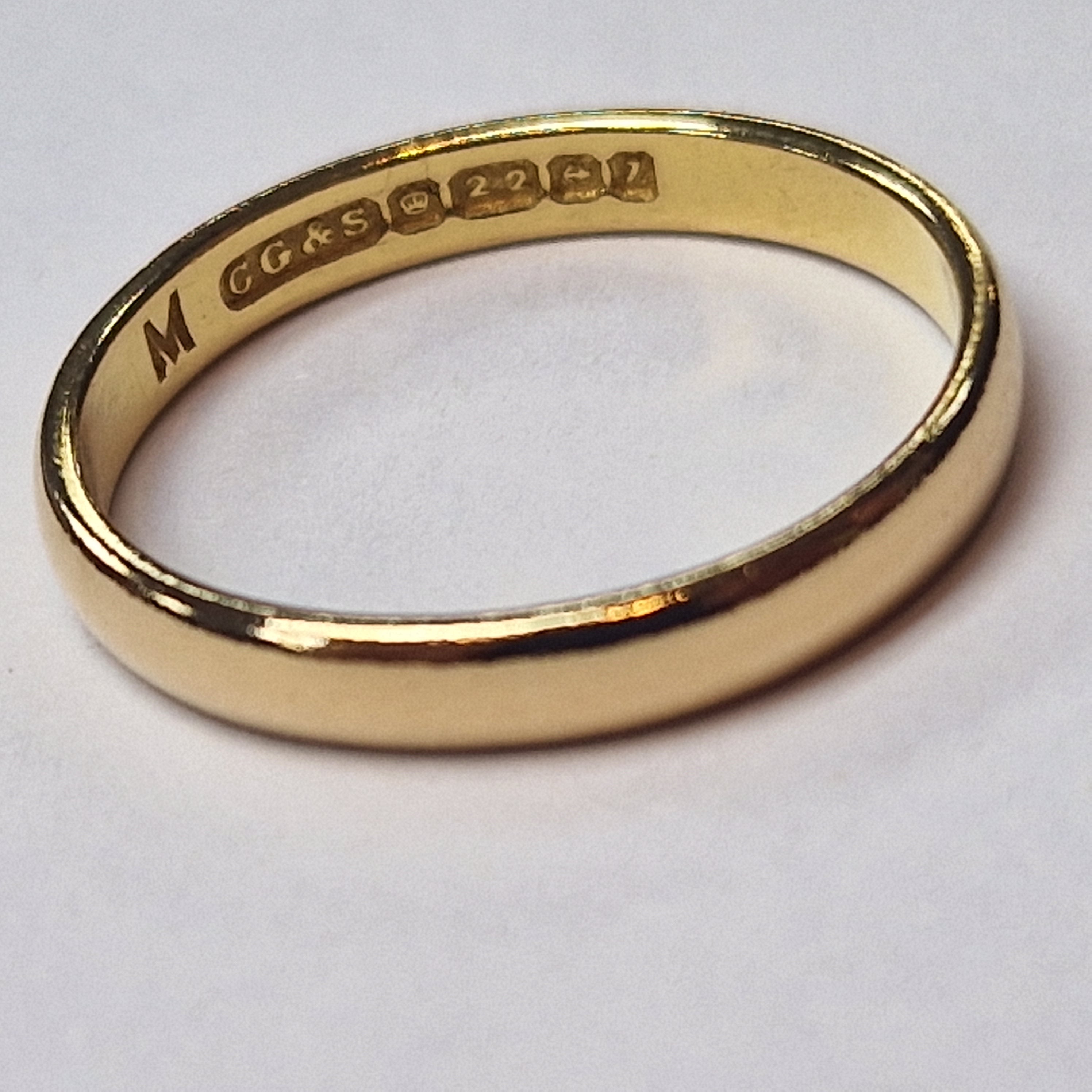 22CT GOLD WEDDING BAND RING SIZE P 3.29G PRESTON STORE