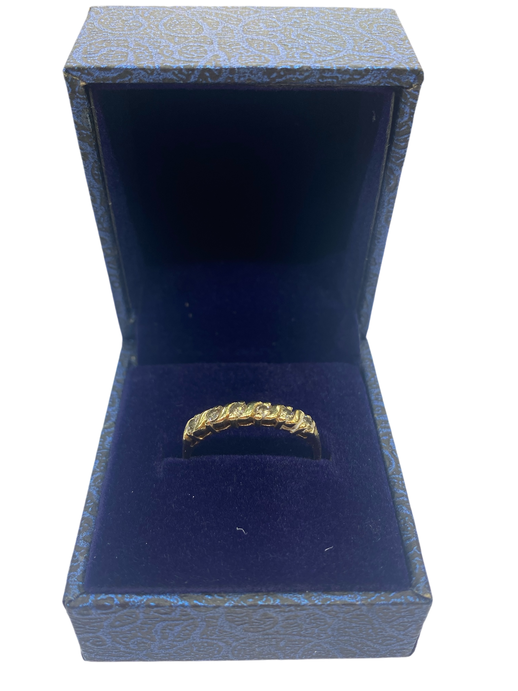 9CT GOLD RING LEIGH STORE