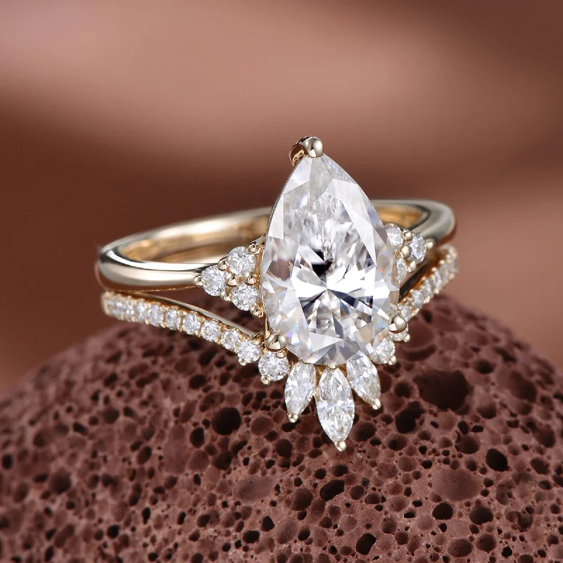 Classic Engagement - Pear Moissanite Engagement Ring Set 2pcs - Celestia