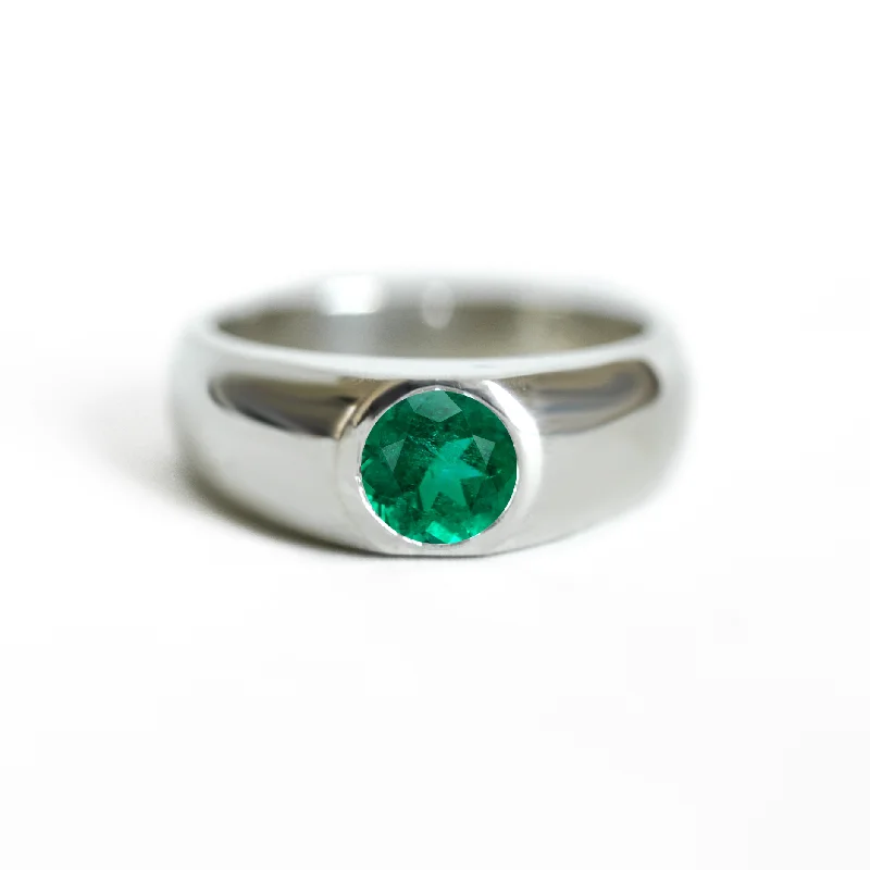 Round Emerald Signet Ring